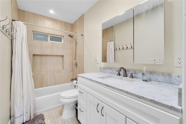 918 Dorothea Rd, La Habra Heights, CA 90631 - full bathroom with vanity, shower / bath combo with shower curtain, and toilet