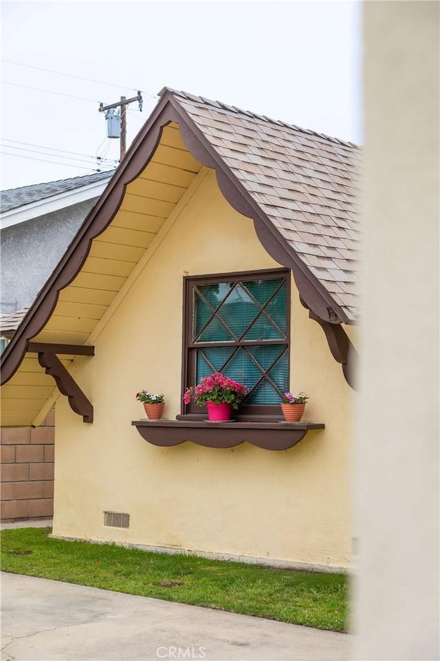 13372 Newhope St, Garden Grove, CA 92843 - exterior view of roof with shingles and stucco siding