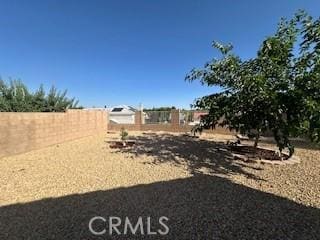 14665 Echo Ln, Helendale, CA 92342 - view of yard