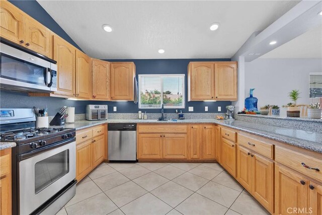 14665 Echo Ln, Helendale, CA 92342 - photo 20