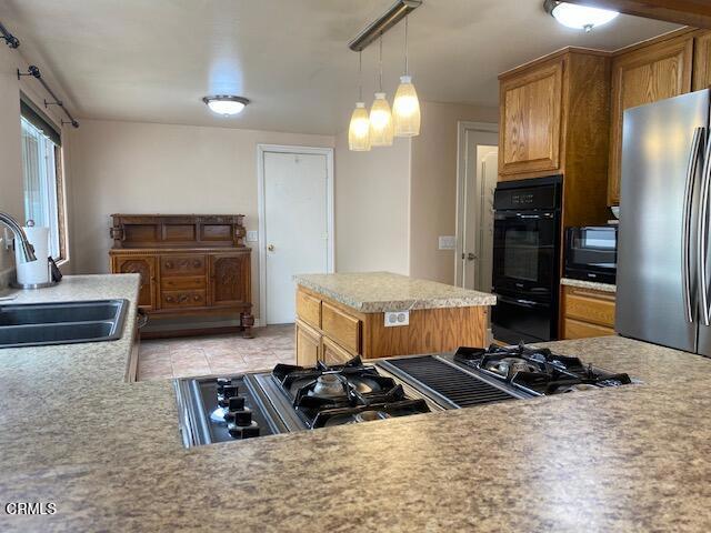 2204 Antelope Ave, Ventura, CA 93003 - photo 2