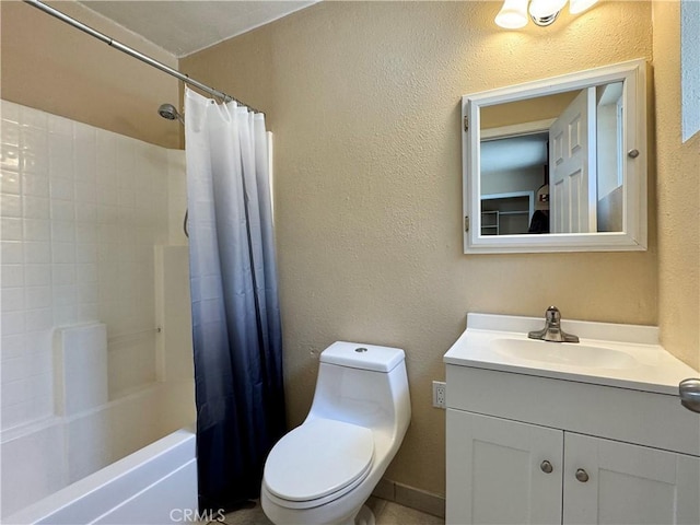 8 Geneva Ln, Chico, CA 95926 - bathroom with vanity, toilet, and shower / tub combo with curtain