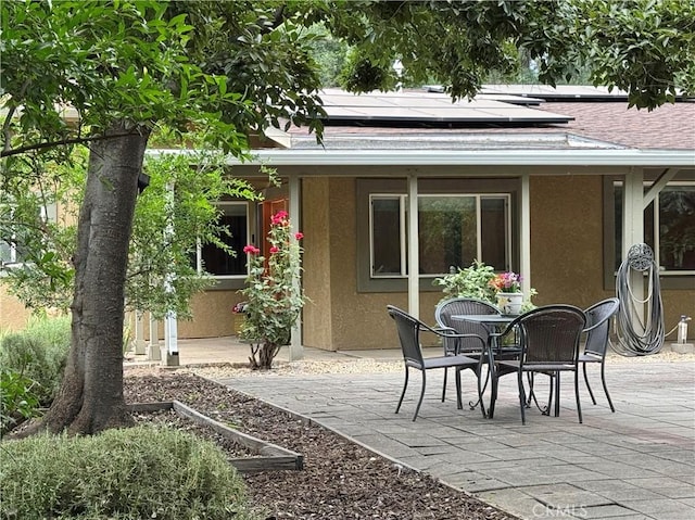 8 Geneva Ln, Chico, CA 95926 - view of patio featuring outdoor dining area