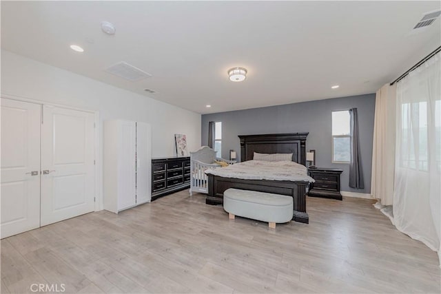 1189 Canyon Glen Rd, Chino Hills, CA 91709 - bedroom featuring light wood-style floors and recessed lighting