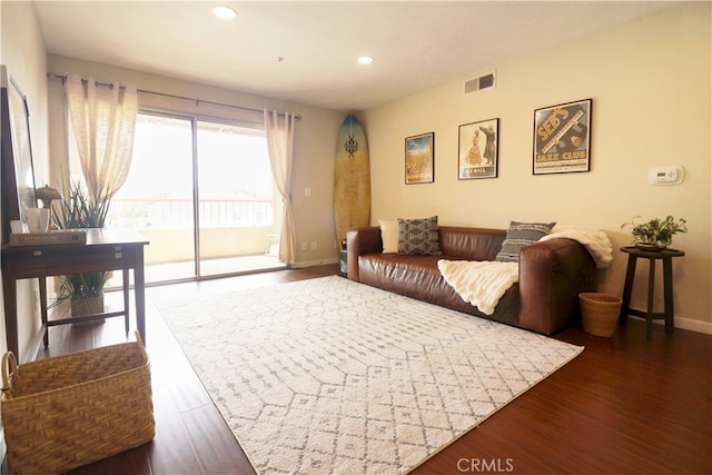 430 N Holliston Ave Unit 210, Pasadena, CA 91106 - living room featuring baseboards, dark wood-type flooring, and recessed lighting