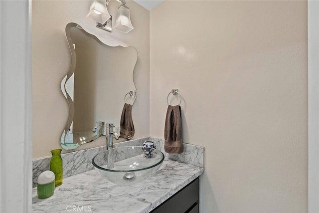 22702 Islamare Ln, Lake Forest, CA 92630 - bathroom featuring vanity