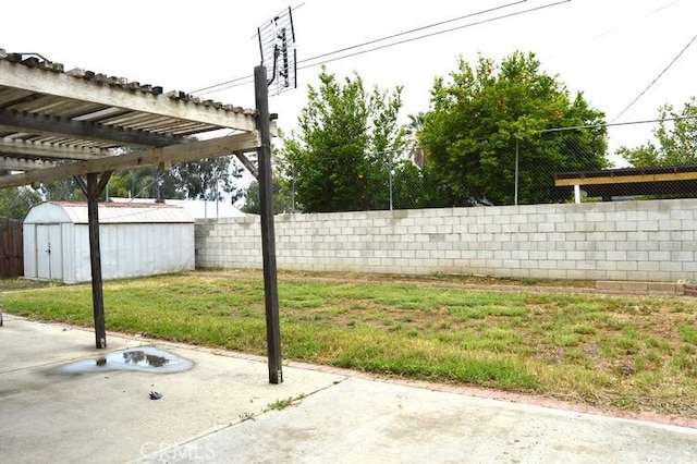 12077 Swegles Ln, Moreno Valley, CA 92557 - view of yard featuring a patio area and a pergola