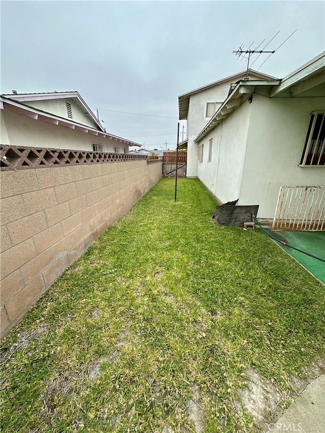 1947 Palm Ave, Monterey Park, CA 91755 - view of yard