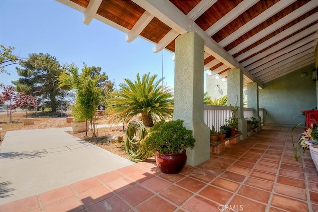 8140 Del Ct, Phelan, CA 92371 - view of patio