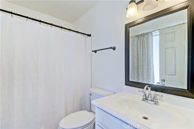 12642 Gorham St, Moreno Valley, CA 92553 - bathroom featuring vanity and curtained shower