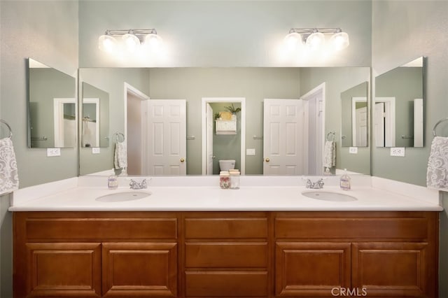 28978 Williston Ct, Temecula, CA 92591 - full bath featuring double vanity and toilet