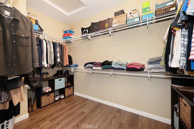 28978 Williston Ct, Temecula, CA 92591 - spacious closet with wood finished floors