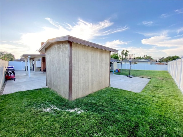 743 N Beechwood Ave, Rialto, CA 92376 - view of shed featuring a fenced backyard
