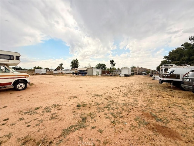 15994 Cactus St, Hesperia, CA 92345 - view of yard