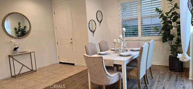 14332 Hibiscus Ct, Westminster, CA 92683 - dining area with baseboards