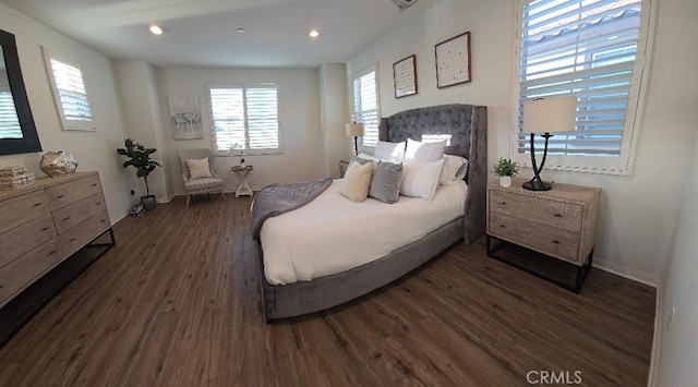 14332 Hibiscus Ct, Westminster, CA 92683 - bedroom with dark wood-style floors, baseboards, and recessed lighting