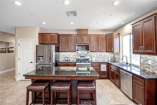 2046 S Grand St, Visalia, CA 93292 - photo 20