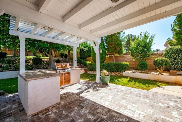 5618 Gardendale Ln, Palmdale, CA 93551 - fenced backyard featuring a patio area and a pergola