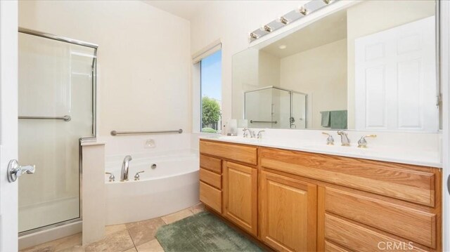 19484 Vermillion Ln, Apple Valley, CA 92308 - bathroom with a shower stall, double vanity, and a bath