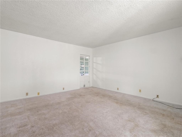 1654 W S Ave, Fresno, CA 93706 - unfurnished room featuring carpet flooring and a textured ceiling
