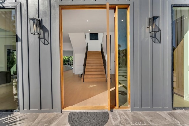 11835 Kling St, Valley Village, CA 91607 - entrance to property with board and batten siding