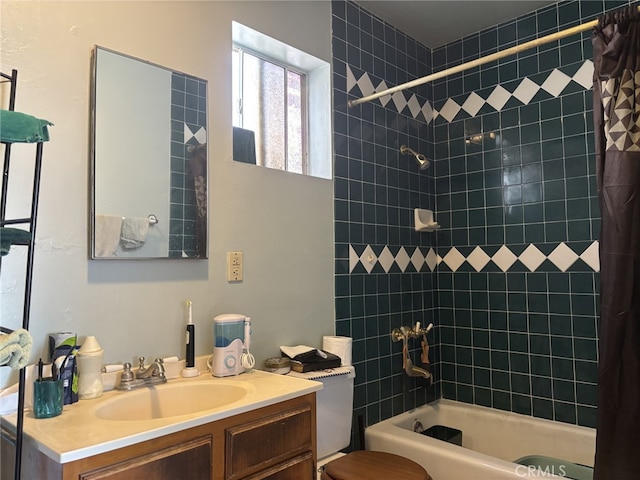 919 Dexter St, Los Angeles, CA 90042 - bathroom with shower / tub combo, vanity, and toilet