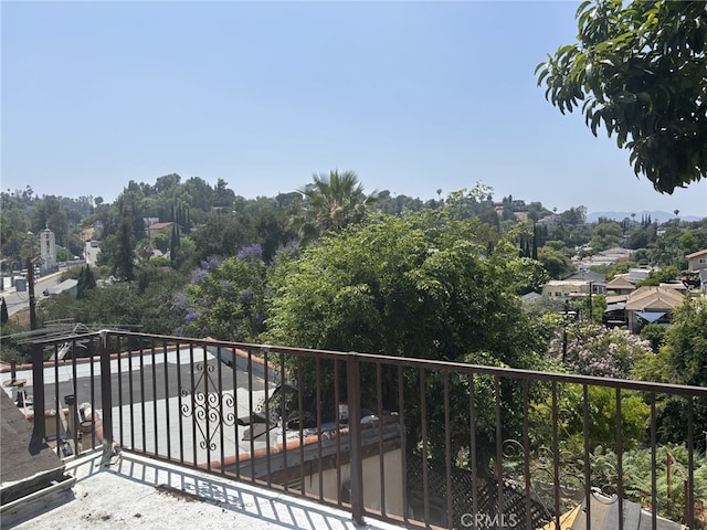 919 Dexter St, Los Angeles, CA 90042 - view of balcony