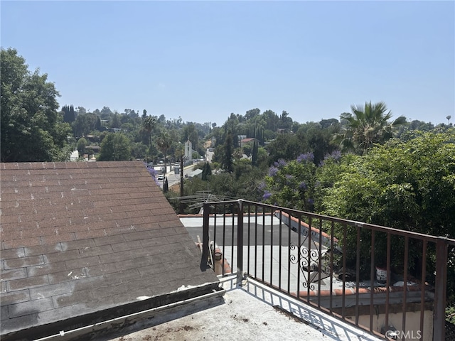 919 Dexter St, Los Angeles, CA 90042 - view of balcony