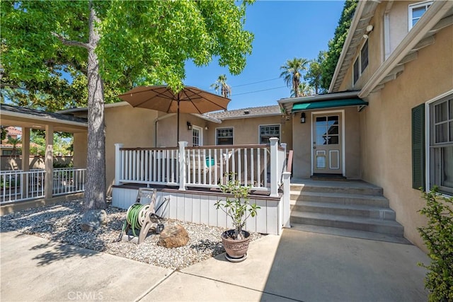 536 W Palm Dr, Arcadia, CA 91007 - doorway to property featuring stucco siding