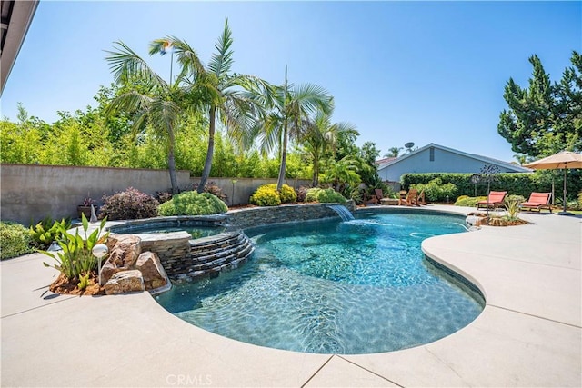 536 W Palm Dr, Arcadia, CA 91007 - view of pool featuring a fenced backyard, a patio, and a pool with connected hot tub