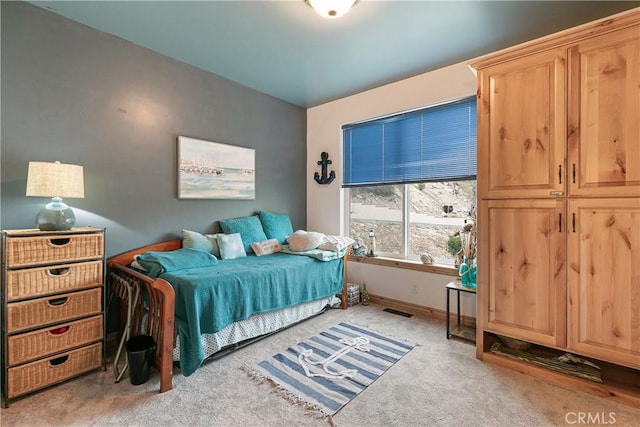 781 Brentwood Dr, Lake Arrowhead, CA 92352 - carpeted bedroom with baseboards