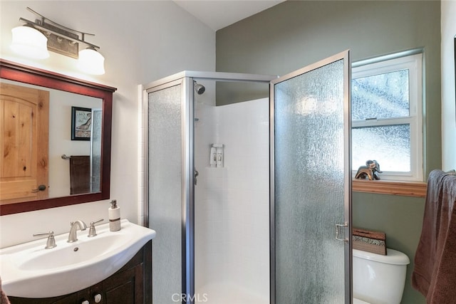 781 Brentwood Dr, Lake Arrowhead, CA 92352 - full bathroom with a shower stall and vanity