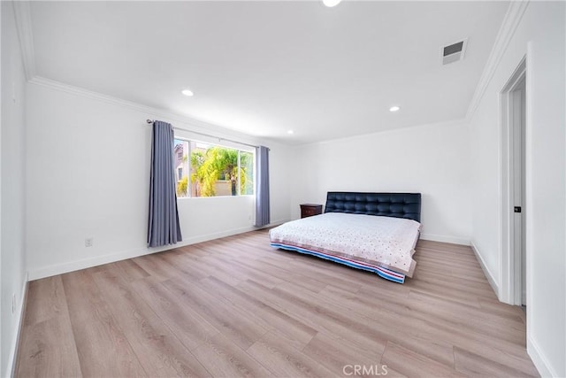 7358 Freedom Pl, Rancho Cucamonga, CA 91730 - bedroom with wood finished floors, crown molding, baseboards, and recessed lighting