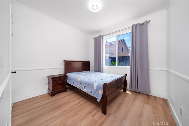 7358 Freedom Pl, Rancho Cucamonga, CA 91730 - bedroom with ornamental molding, light wood-style floors, and baseboards