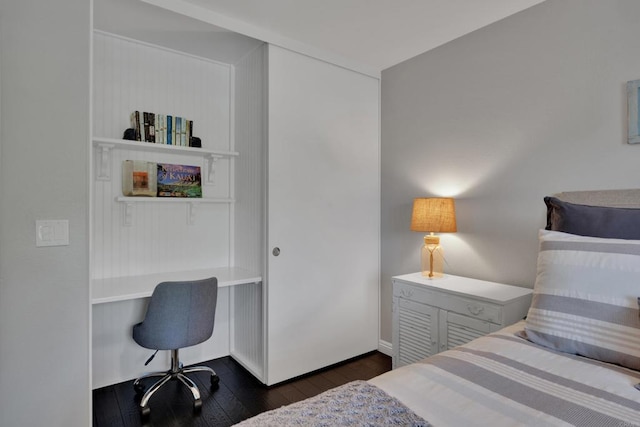 9552 Babauta Rd, San Diego, CA 92129 - bedroom with dark wood-style flooring and an office area