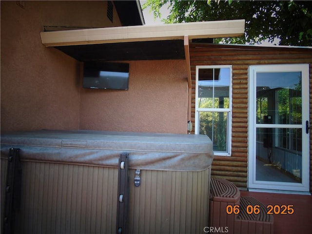 635 5th St, Willows, CA 95988 - exterior view of stucco siding