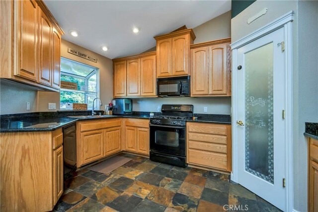 18920 Stonegate Rd, Hidden Valley Lake, CA 95467 - photo 6