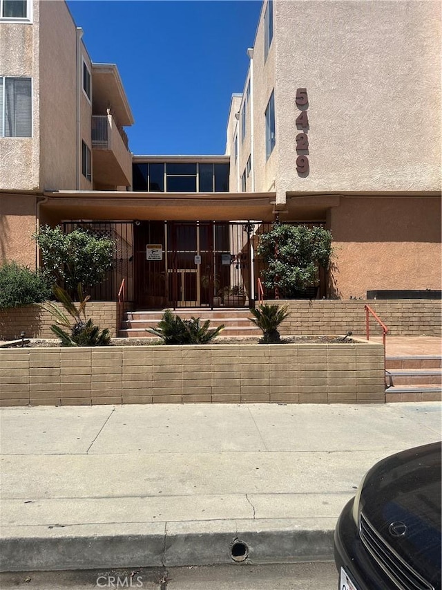 5429 Newcastle Ave Unit 206, Encino, CA 91316 - view of property