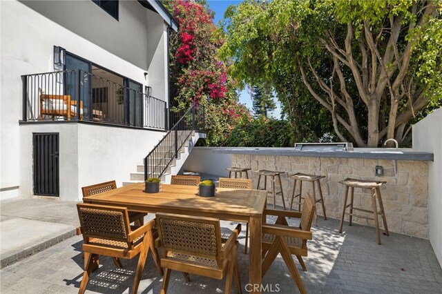721 Wilson Ct, Burbank, CA 91501 - view of patio with stairway