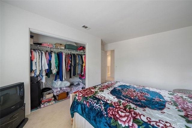 31332 Gatehouse Ct, Murrieta, CA 92563 - carpeted bedroom featuring a closet