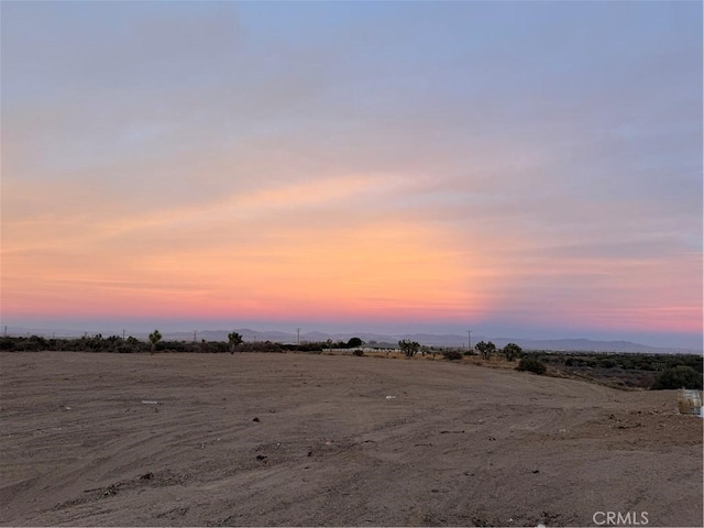 10 Capelin Rd, Phelan, CA 92371