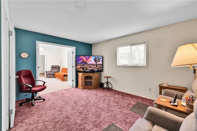 7608 Shawnee Trl, Yucca Valley, CA 92284 - living area with carpet