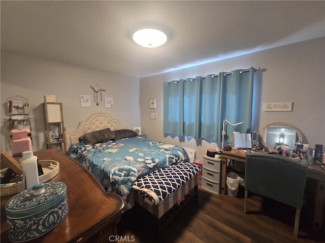 1212 Gen Ct, Barstow, CA 92311 - bedroom featuring dark wood finished floors