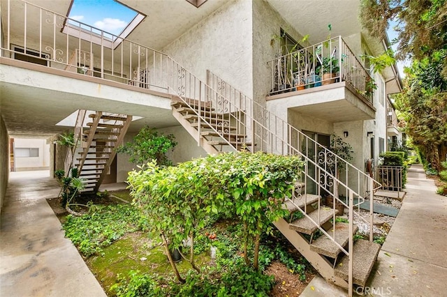121 E Live Oak St, San Gabriel, CA 91776 - entrance to property with stucco siding