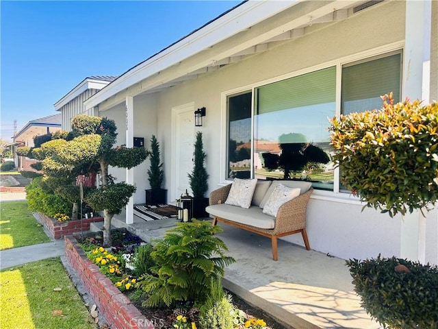 6008 Amos Ave, Lakewood, CA 90712 - view of patio
