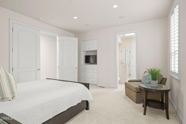 1135 Capri Way, Oxnard, CA 93035 - bedroom featuring baseboards, light colored carpet, recessed lighting, and connected bathroom