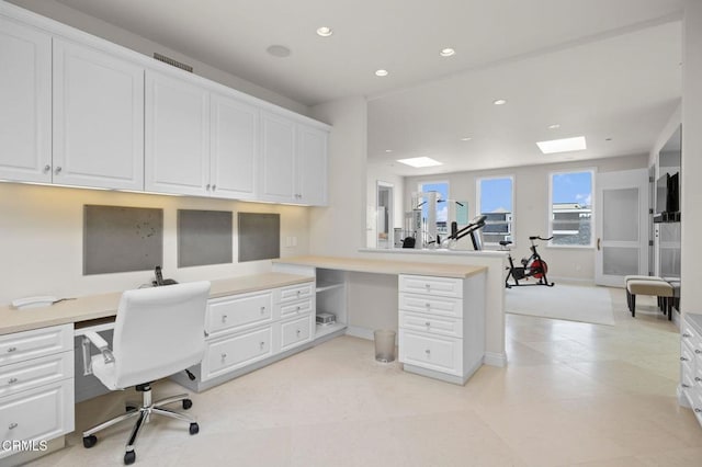 1135 Capri Way, Oxnard, CA 93035 - office space with built in desk and recessed lighting