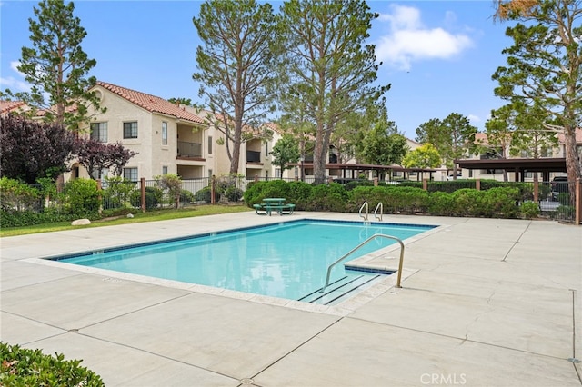 2554 Olive Dr Unit 38, Palmdale, CA 93550 - community pool with a patio area and a residential view