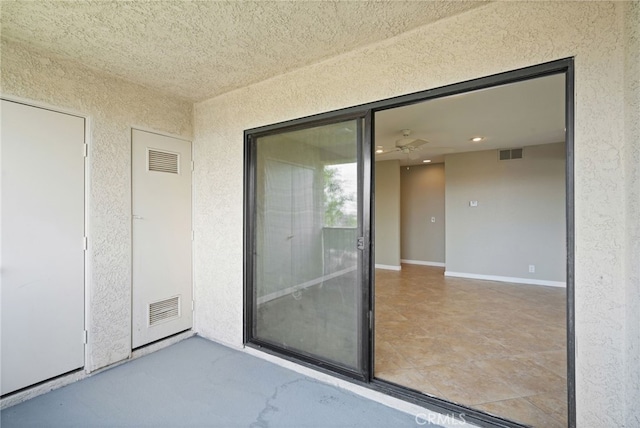 2554 Olive Dr Unit 38, Palmdale, CA 93550 - entrance to property with stucco siding