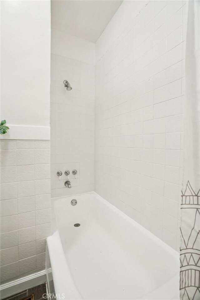 1241 Bresee Ave, Pasadena, CA 91104 - full bath with  shower combination